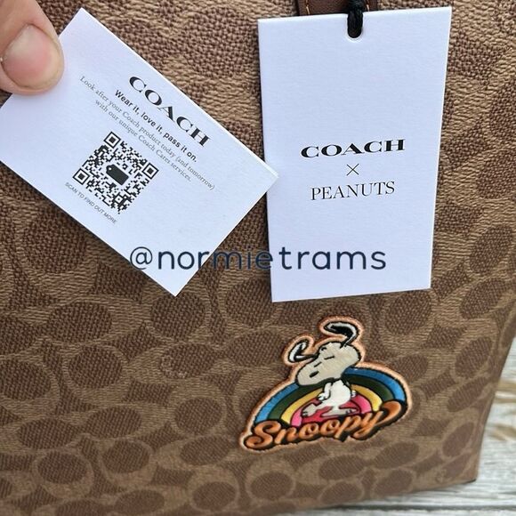 Coach X Peanuts City Tote In Signature Canvas With Patches Bag Purse - Picture 7 of 9